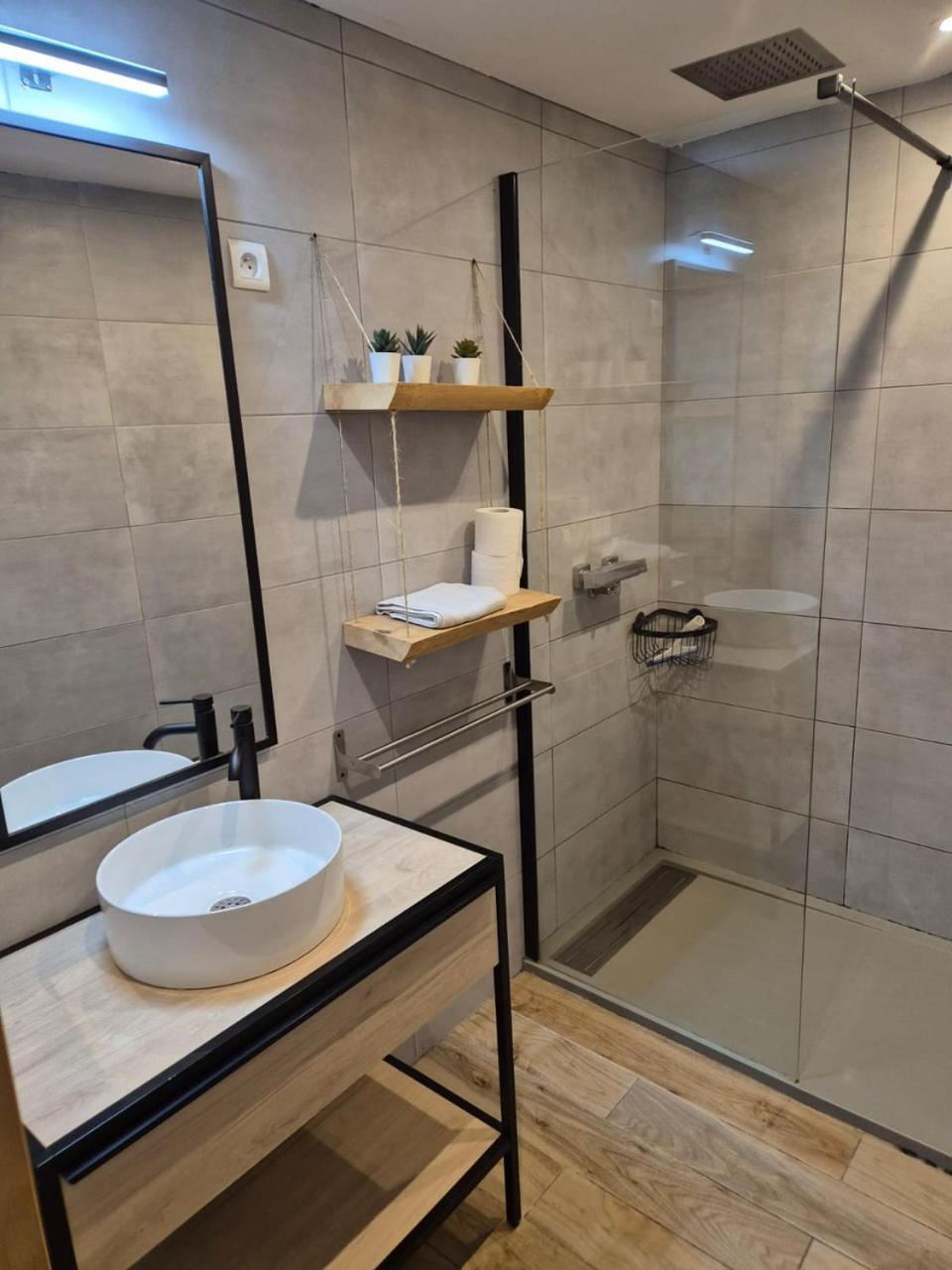 T2 Moderne Hypercentre 40M2, Au Pied De La Cathedrale Διαμέρισμα Auch Εξωτερικό φωτογραφία